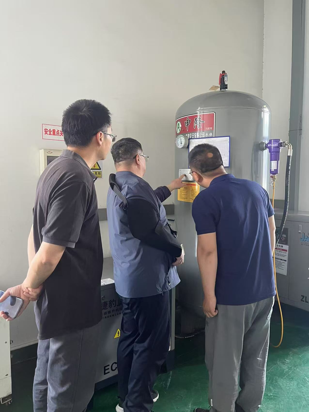 �L(ch��ng)�ſƼ��a(ch��n)�I(y��)�@��һ���g�_(k��i)չ������ȫ��(zhu��n)헙z��